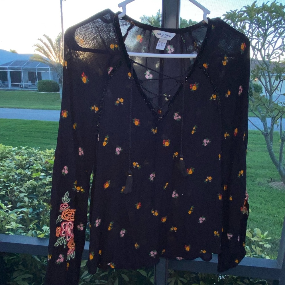 Arizona Jean Co Long Sleeve Floral Blouse